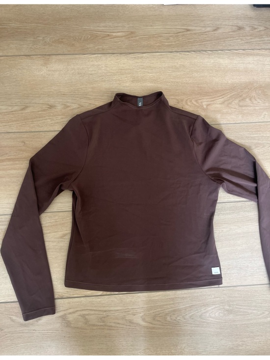 Vuori Tops - Long Sleeve Mock Neck Vuori Top in Deep Brown